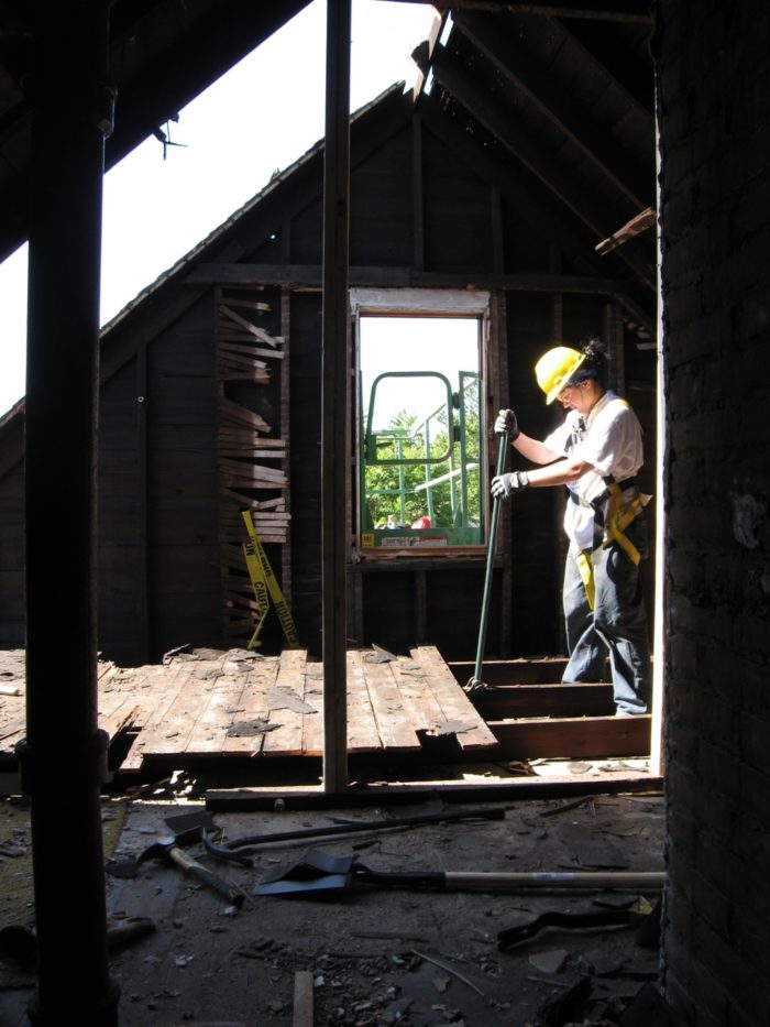 Cleveland 06-16 to 27-08 054-RED-main-700x933