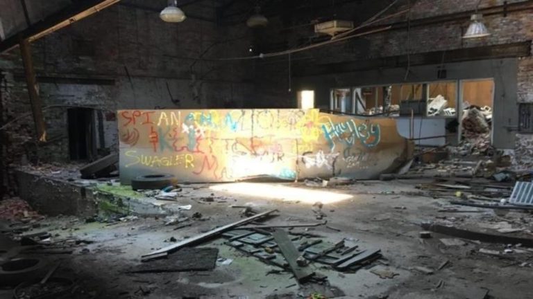 bb70546b-5f7b-4bcf-82a3-bd8146dc6adc-large16x9_POWERHOUSE.JPEG2