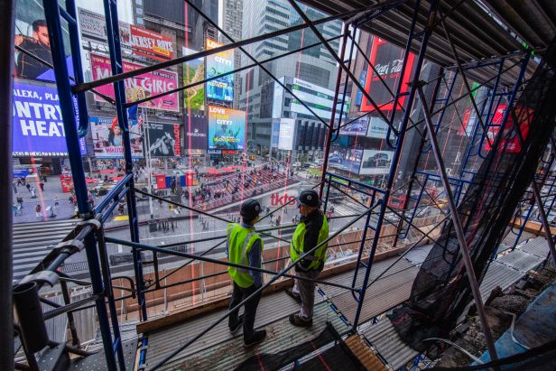 Stage-over-Times-Square_TKTS-Steps-e1574343483713