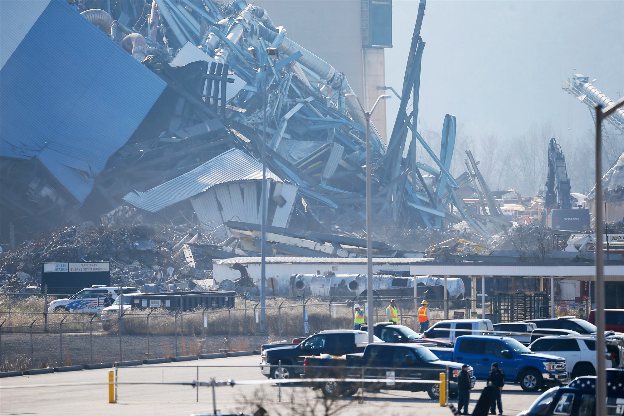 201210-power-plant-collapse_ONE_TIME_USE-jm-1030_94d241baf9e0d65410c35c1bc16cdabf.fit-2000w